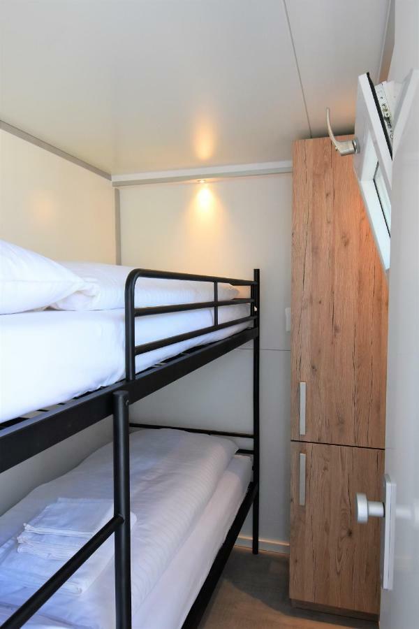 Cosy Floating Boatlodge Athene Maastricht Esterno foto