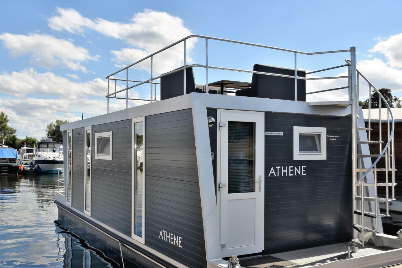 Cosy Floating Boatlodge Athene Maastricht Esterno foto